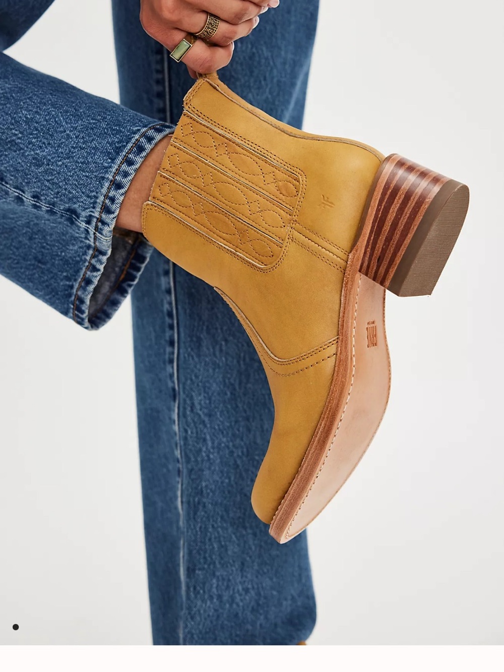 Frye Campus Chelsea Boots in Banana